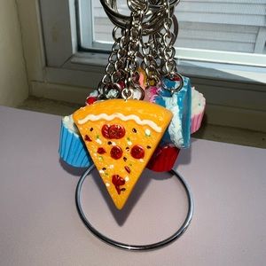 NEW pizza keychain